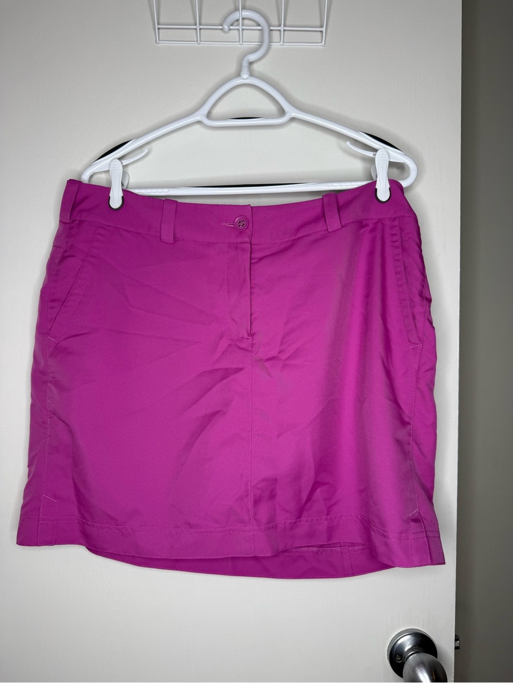 Nike Women’s Fuchsia Athletic Skort